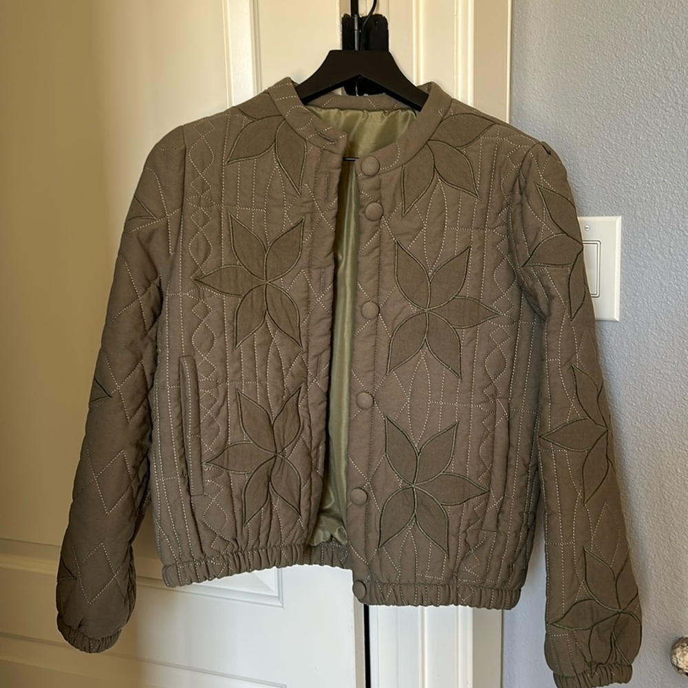 Free People Look alike quilted jacket